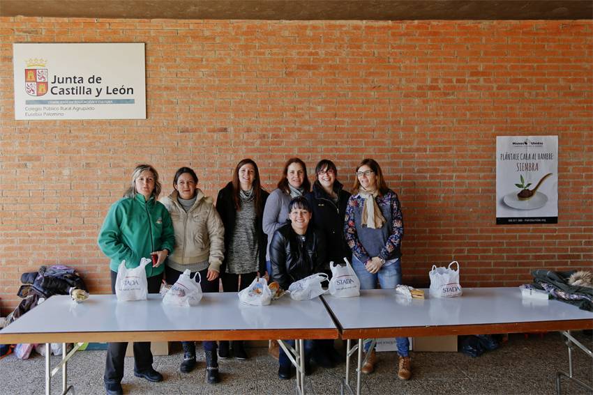 Concurrida operación bocata en el C.R.A. Eusebia Palomino