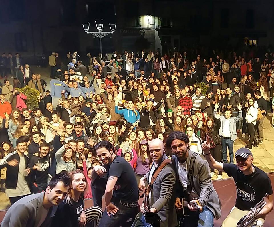 La noche del sábado se llenó de baile y jolgorio en Cantalpino