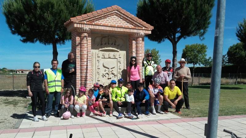 Éxito en la ruta en bicicleta por los caminos cantalpineses