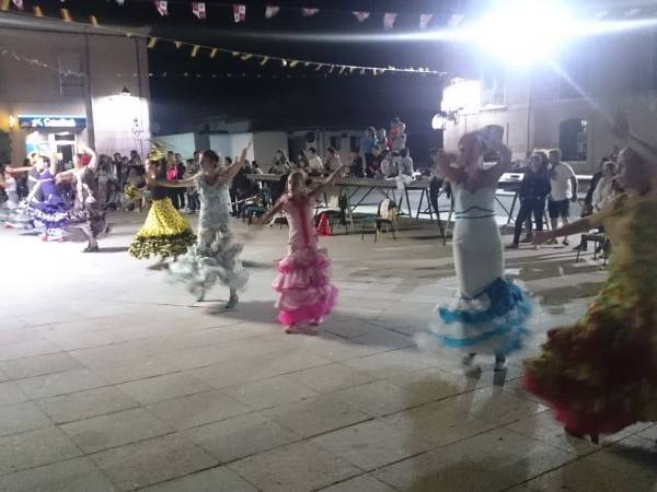 Sevillanas y baile moderno agosto 2016